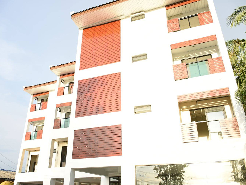 近くのホテル Basaya Laemchabang Hotel