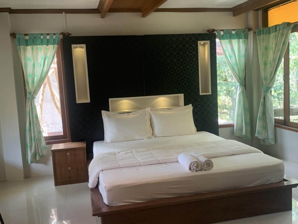 บ้านเคียงคลอง รีสอร์ท