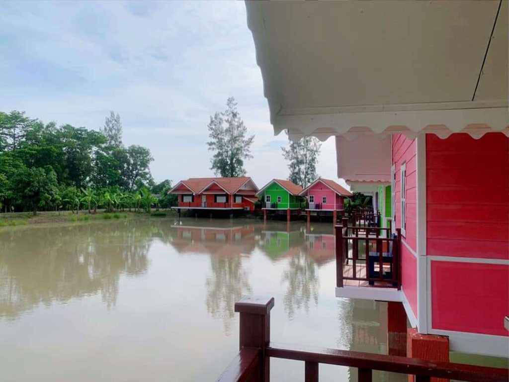 บ้านสวนทิพย์ รีสอร์ท