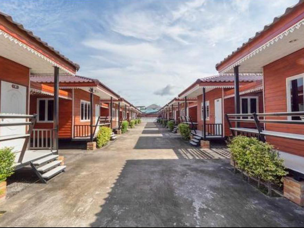 近くのホテル Train Way Resort