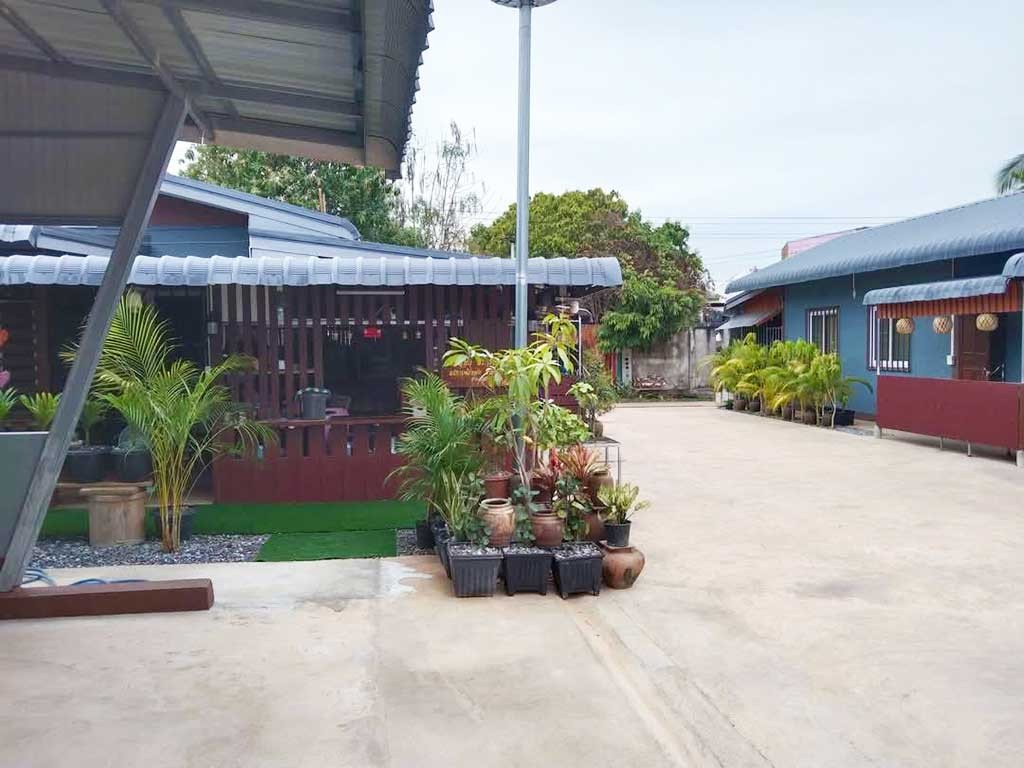 บ้านพักประกายมั่น