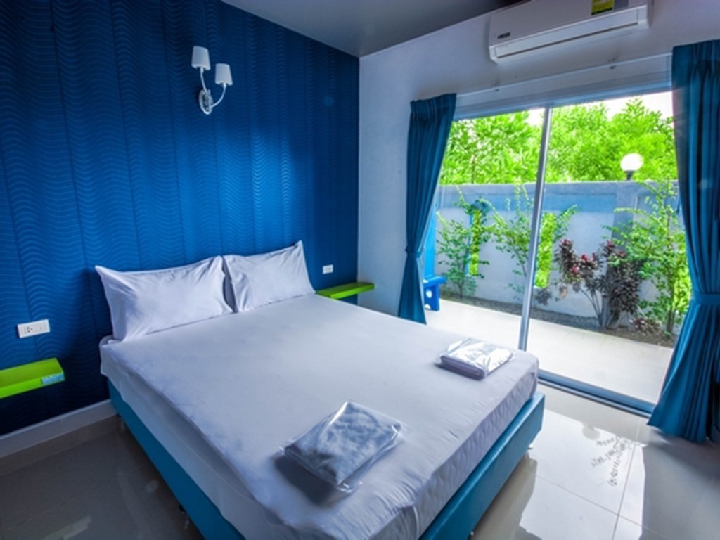 เดอะฟ้าใส รีสอร์ท