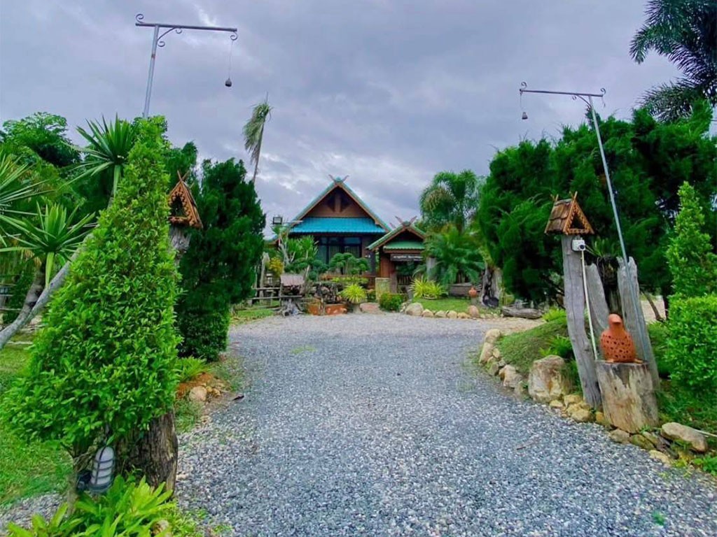 ใกล้ดอย รีสอร์ท