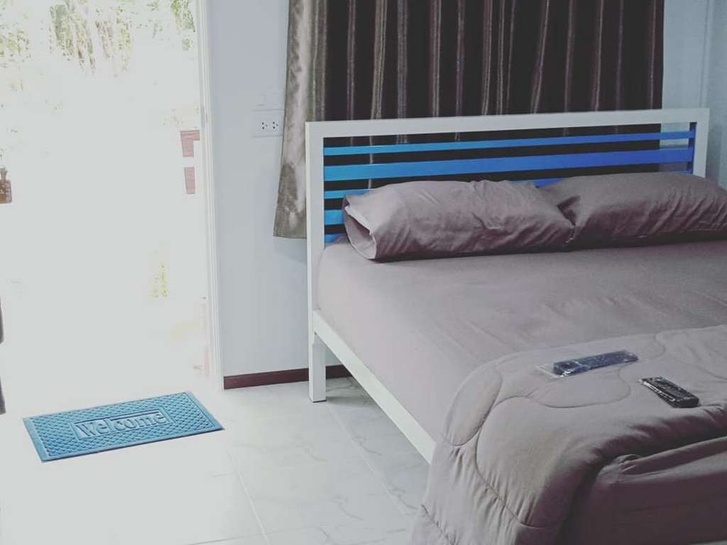 บ้านพักลุงชาย