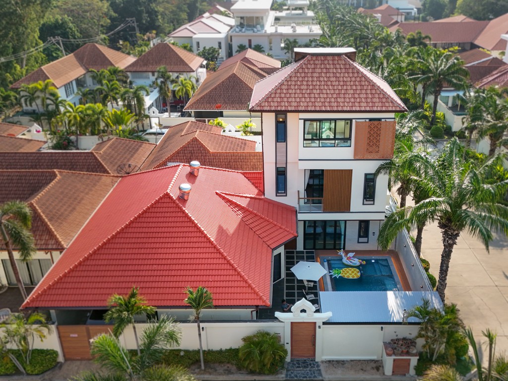 Majestic 54 Pool Villa