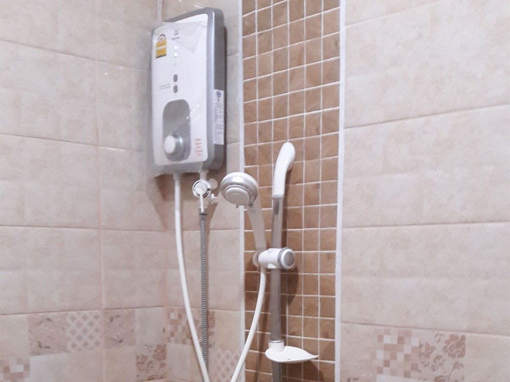 เรือนอนงค์ รีสอร์ท