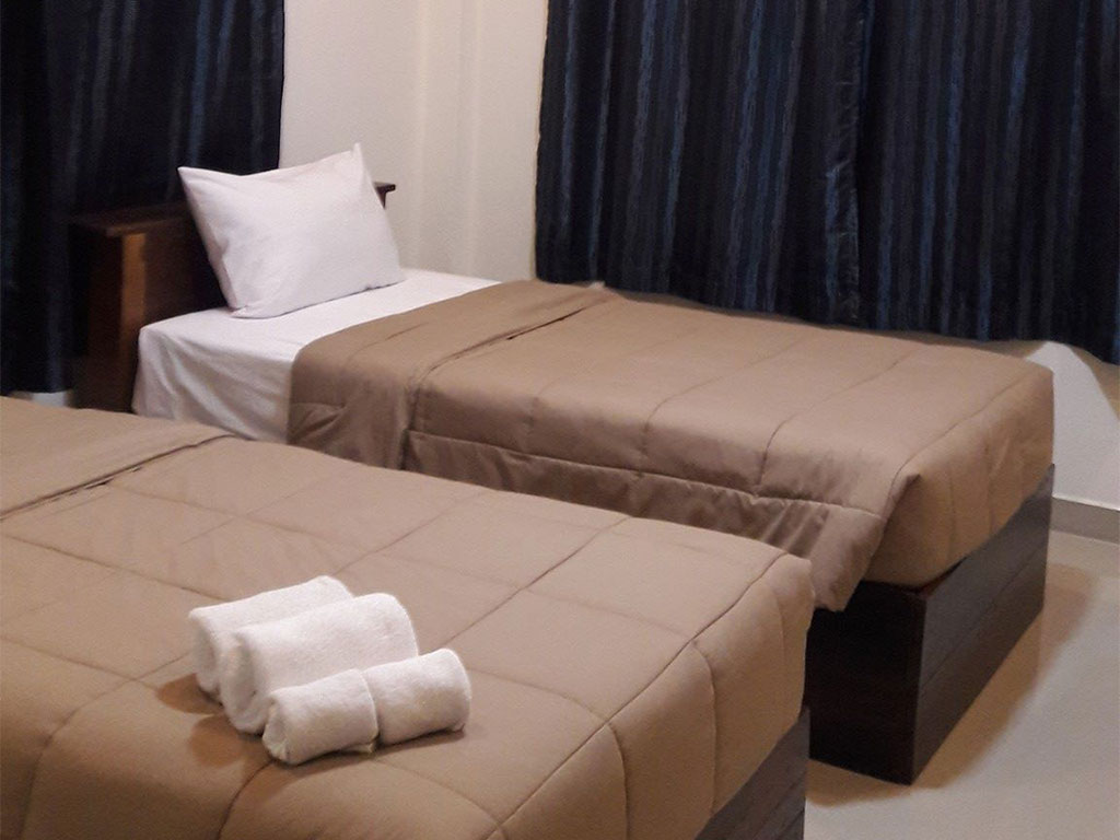 เรือนอนงค์ รีสอร์ท