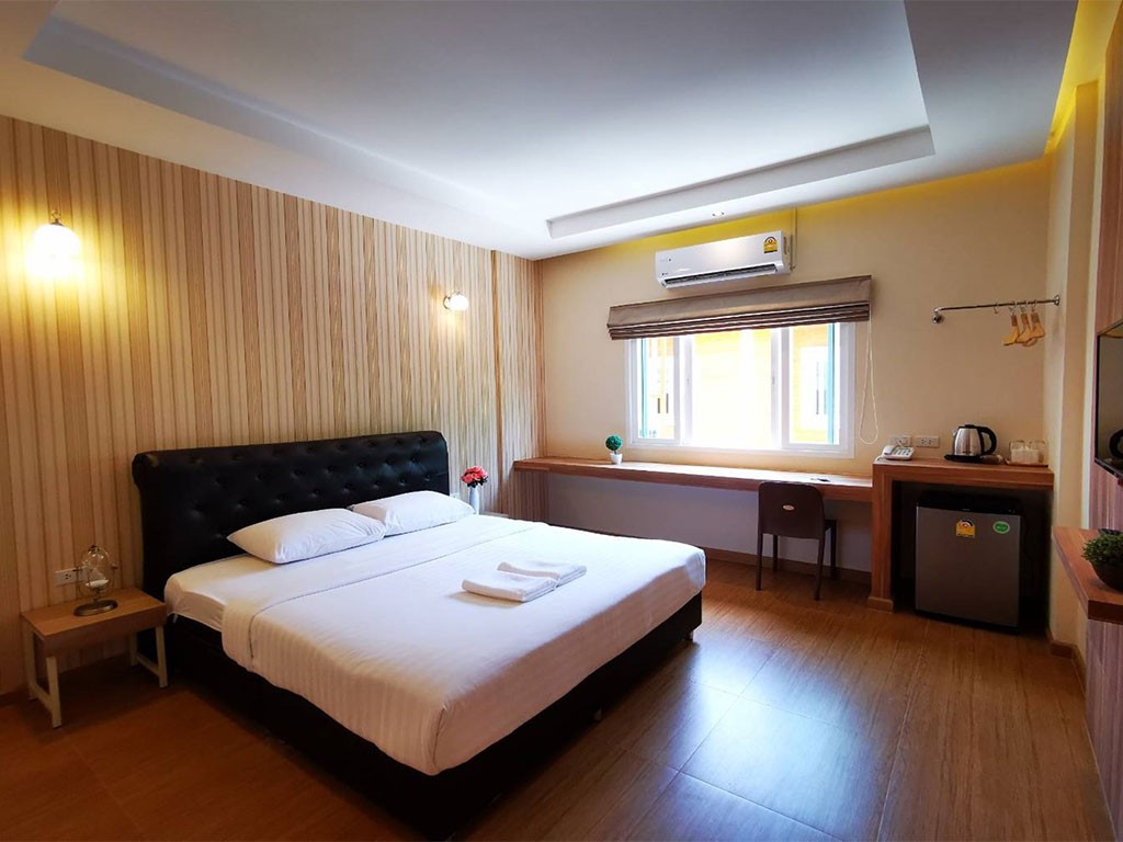 ทริปเปิลทรี โฮเทล