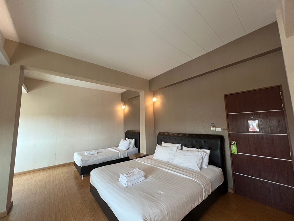 ทริปเปิลทรี โฮเทล