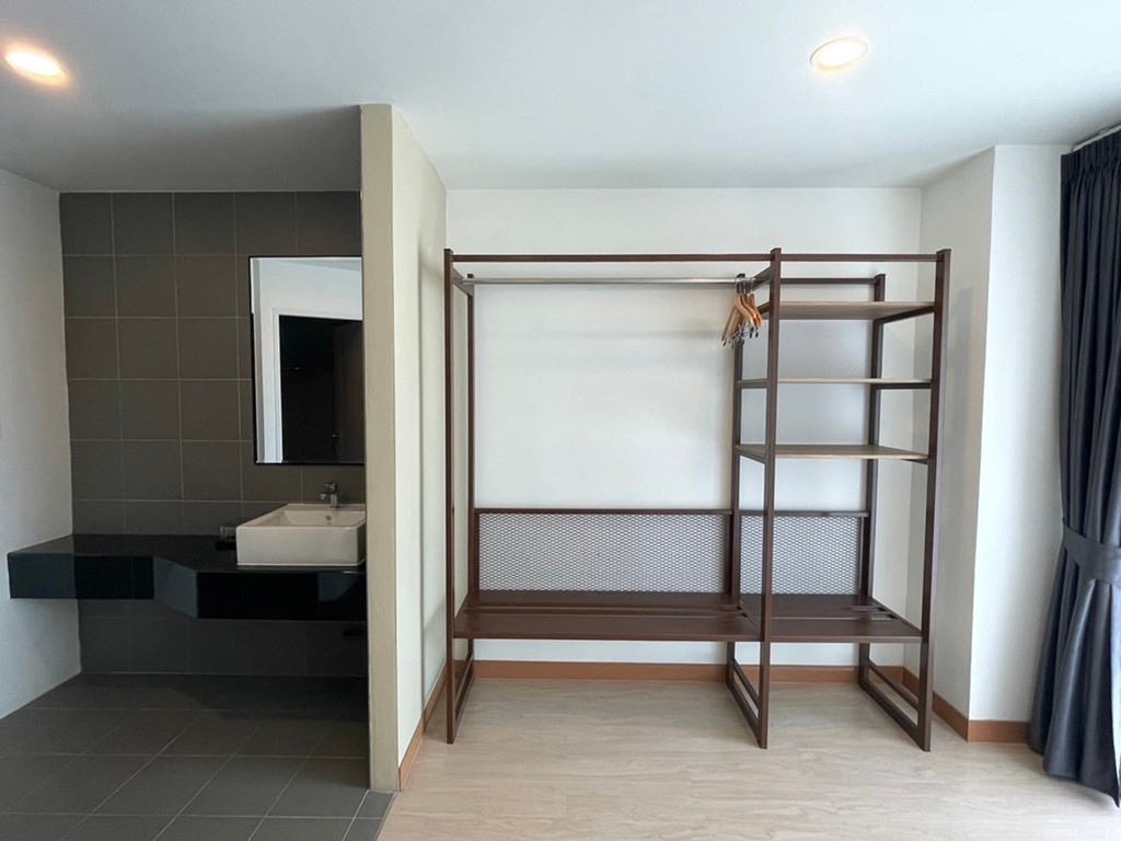 เดอะวีต้าพลัสโฮเทล