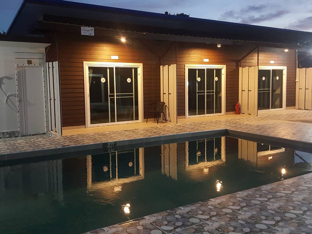 近くのホテル Lovely Paradise Phangan Hotel