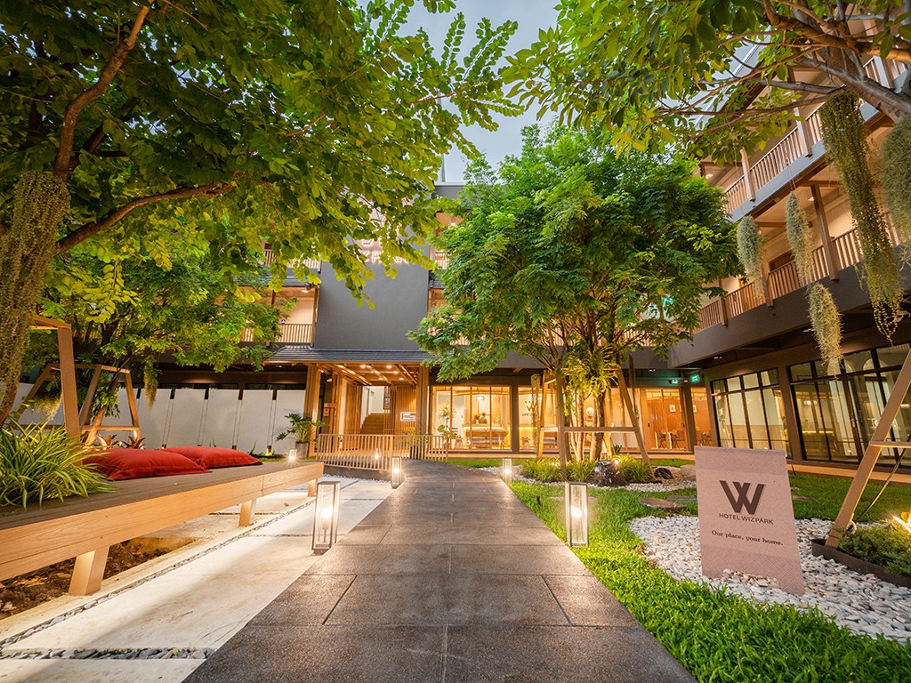 Hotel Wizpark