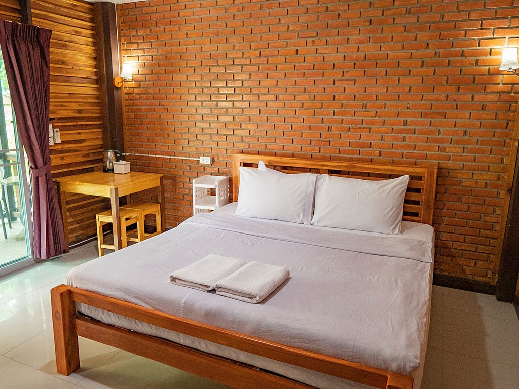 บ้านใต้แสงจันทร์