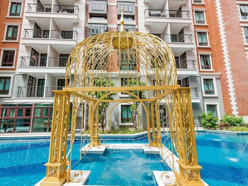 Hotels Nearby Espana Condo Resort and Water Park Pattaya