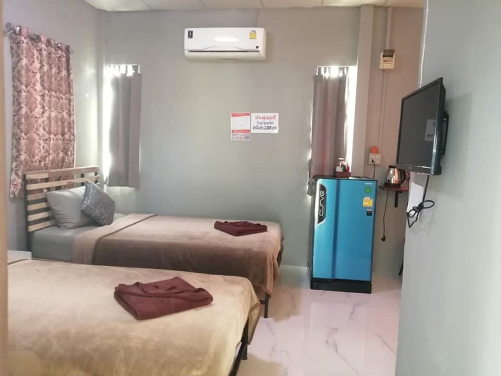 รีสอร์ท ฟิวแอนทิว