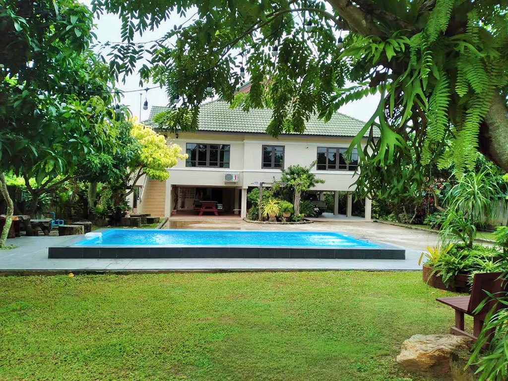 Hotels Nearby Sattahip Pool Villa Garden