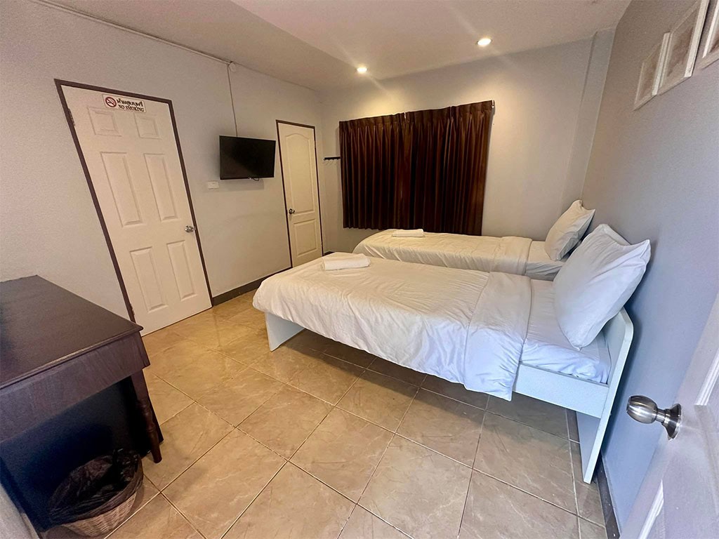 เอมไพร์ วิลลา