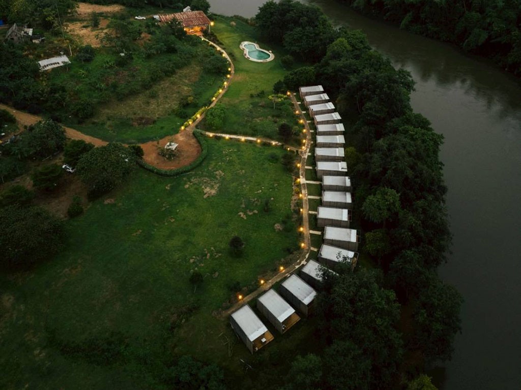 ช่องแคบ อิงแคว รีสอร์ท ไทรโยค