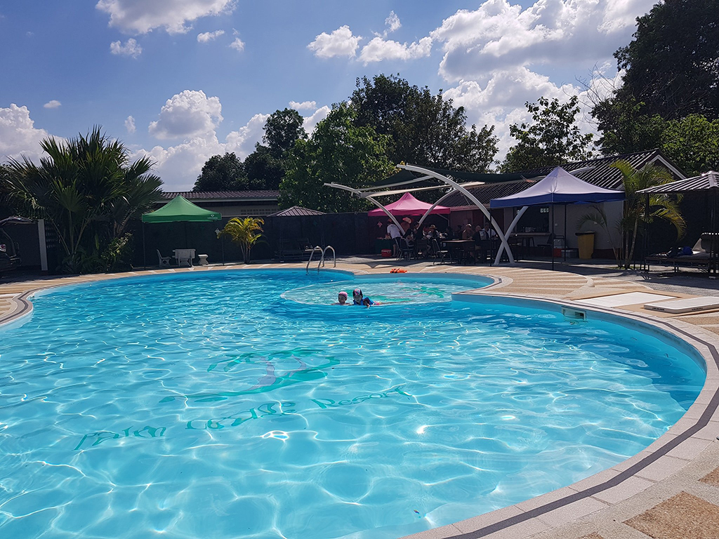 ปาล์ม ลอดจ์ รีสอร์ท