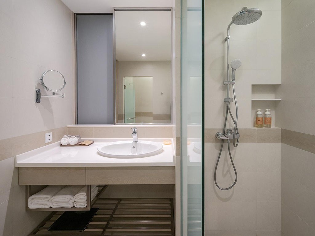 ทานา สปริง รีสอร์ท