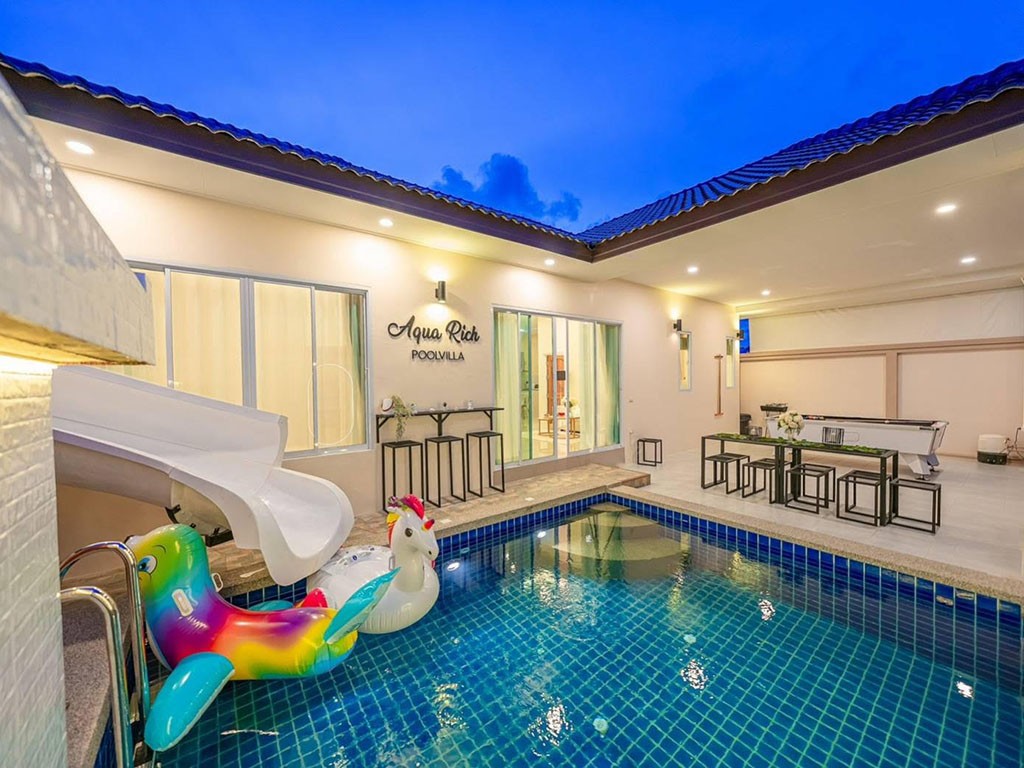 Hotels Nearby Aqua Rich Pool Villa