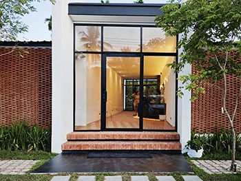 ทรี สเปซ ลิฟวิ่ง