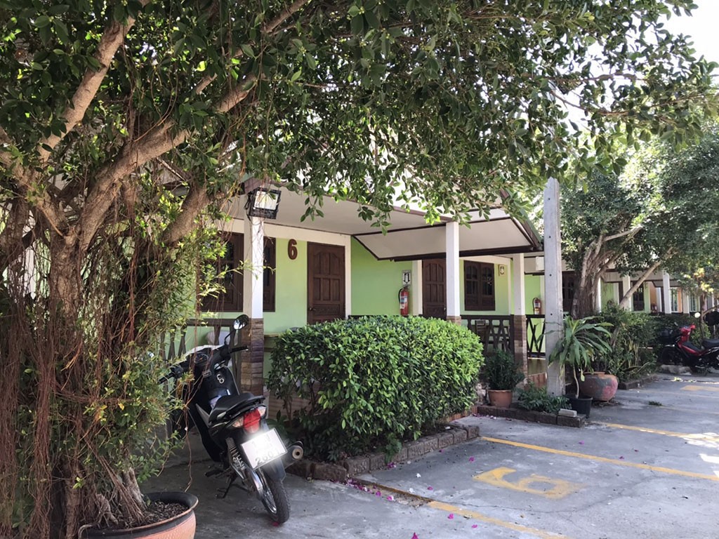 กรีนรีสอร์ท ชุมพวง