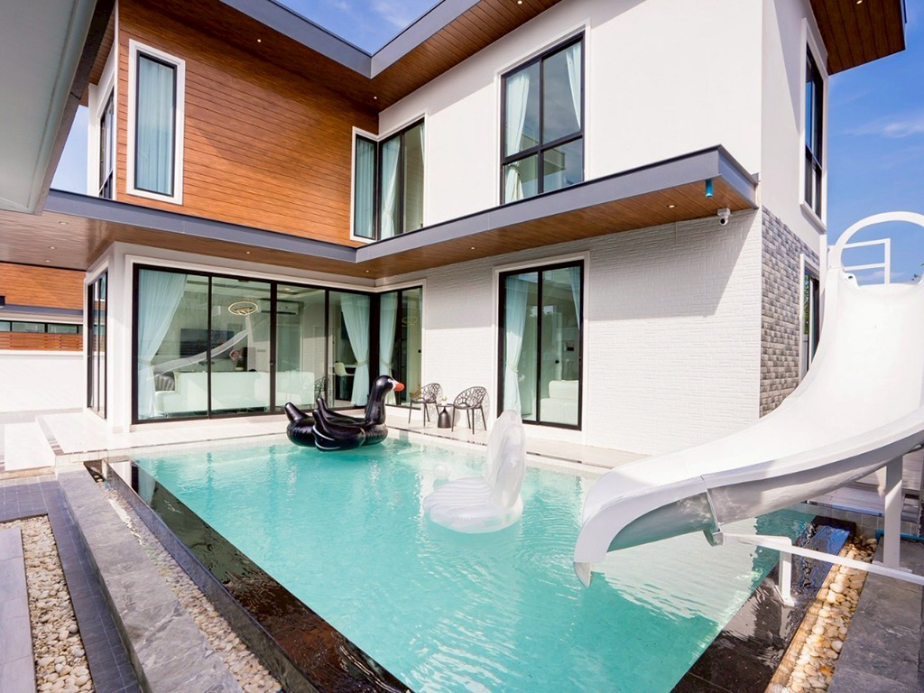 Mercury Pool Villa