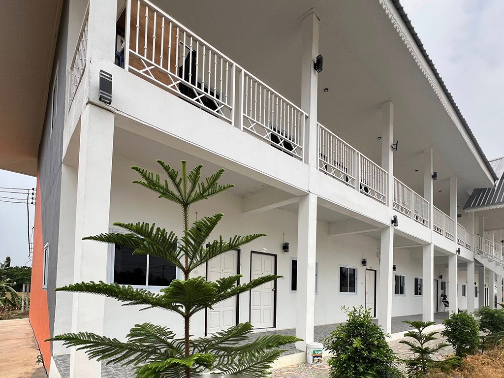 ไวท์เฮาส์ กำแพงเพชร