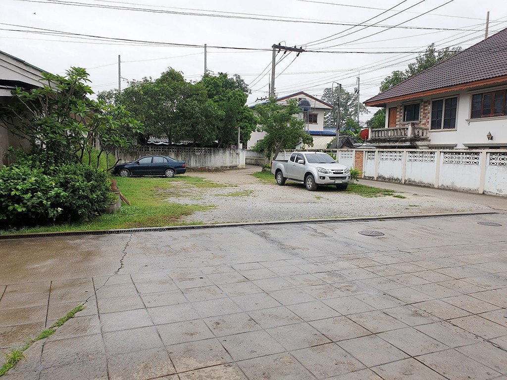 พี เค แมนชั่น