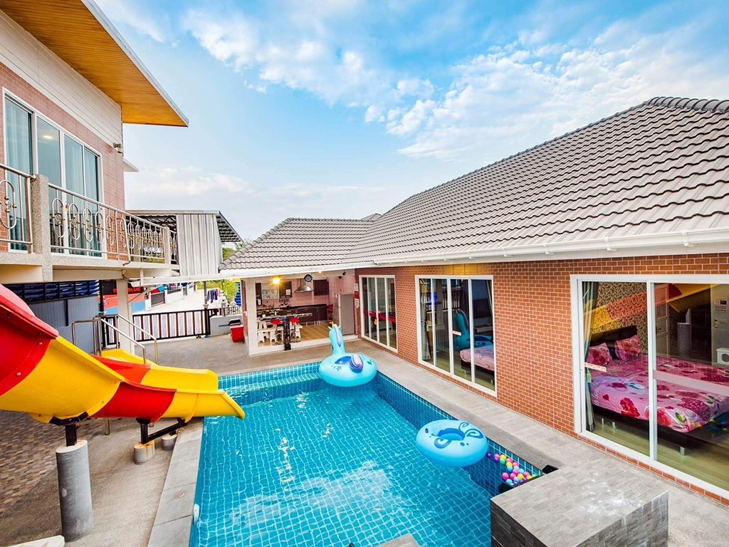 近くのホテル Baan Blue Huahin