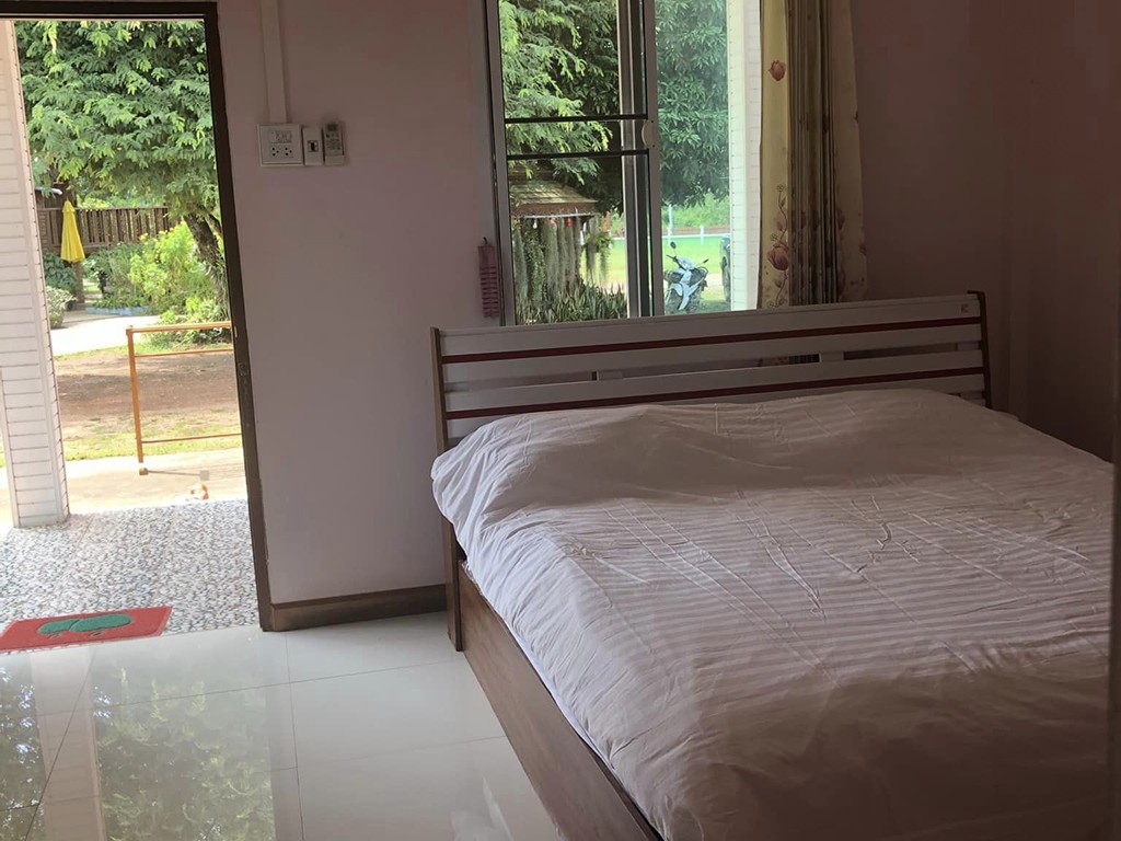 รีสอร์ท บ้านพักแสงทิพย์ เรณูนคร