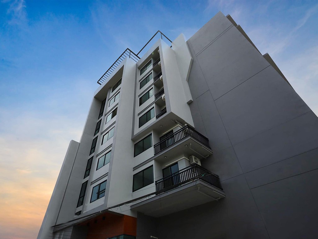 近くのホテル Aston Residence