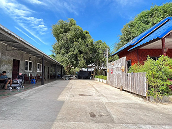บ้านสวนลุงป้อมสะพานมอญ