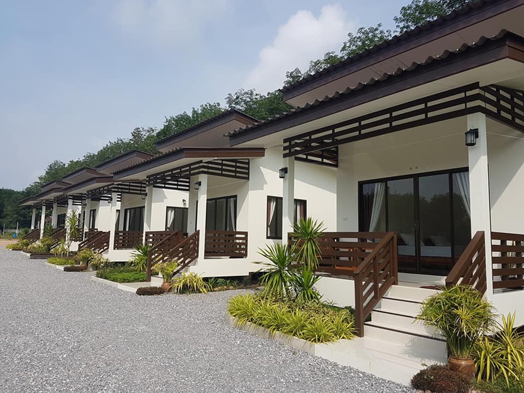 Na Cha Wa Resort
