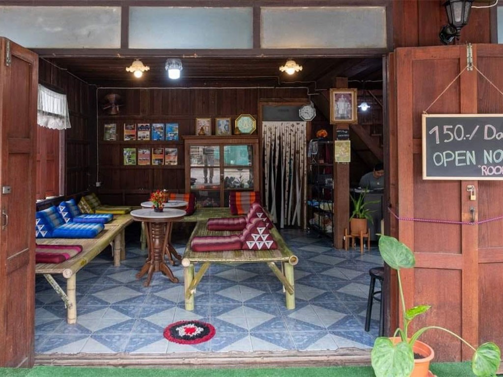 ฮักปาย บูติค โฮสเทล