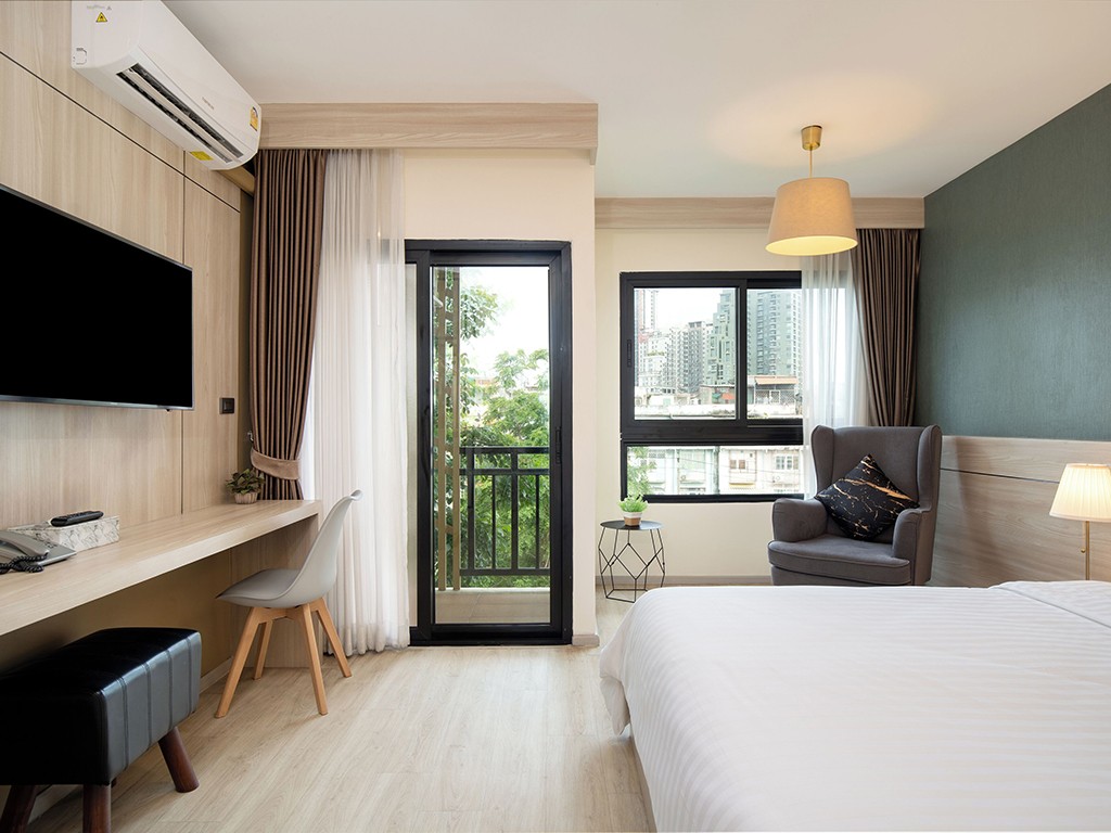 อมานะ แบงค็อก