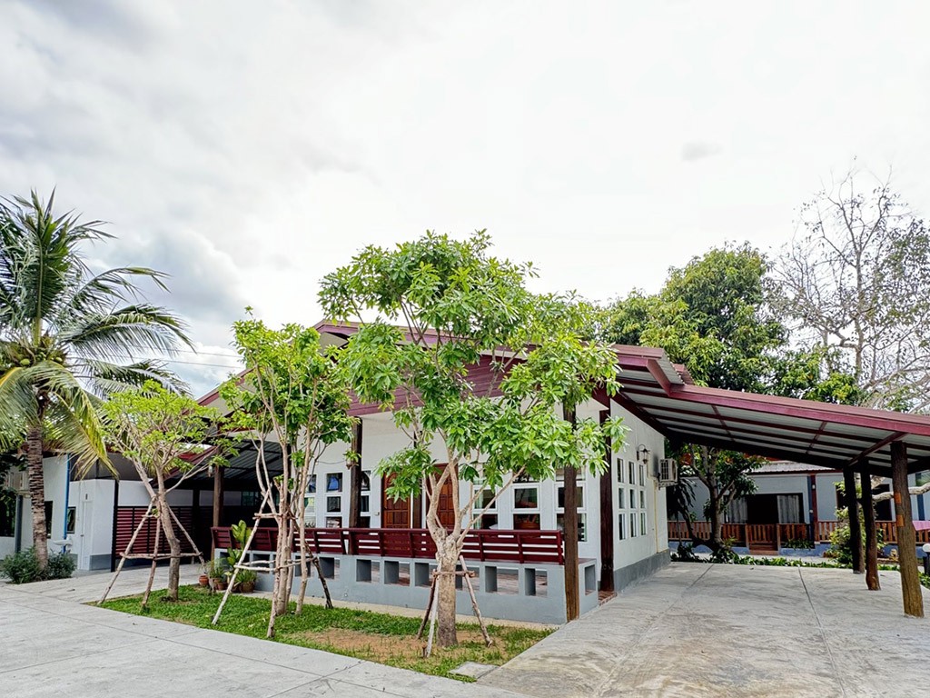 บ้านสวน เจริญสุข รีสอร์ท