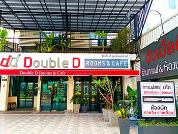 Double D Rooms & Cafe