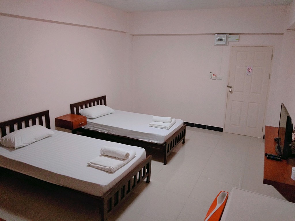 เอส เพลส อพาร์ทเม้นท์ แหลมฉบัง