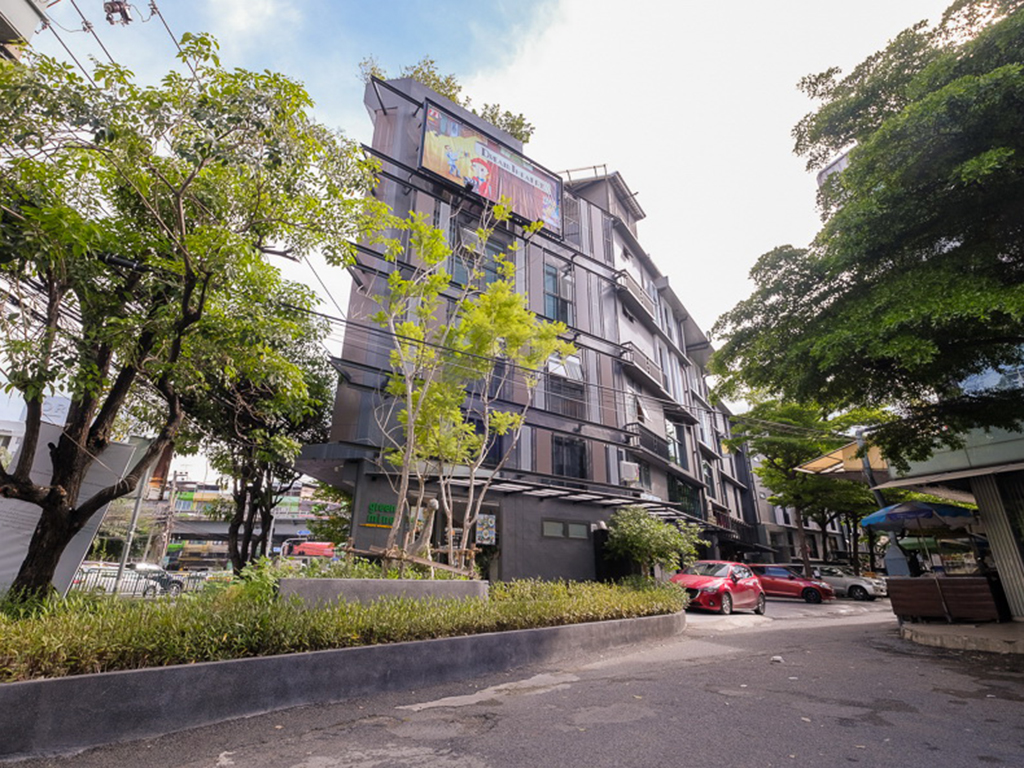 BB House Khlong Tan