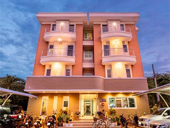 สาวิตรี เพลส อุบล