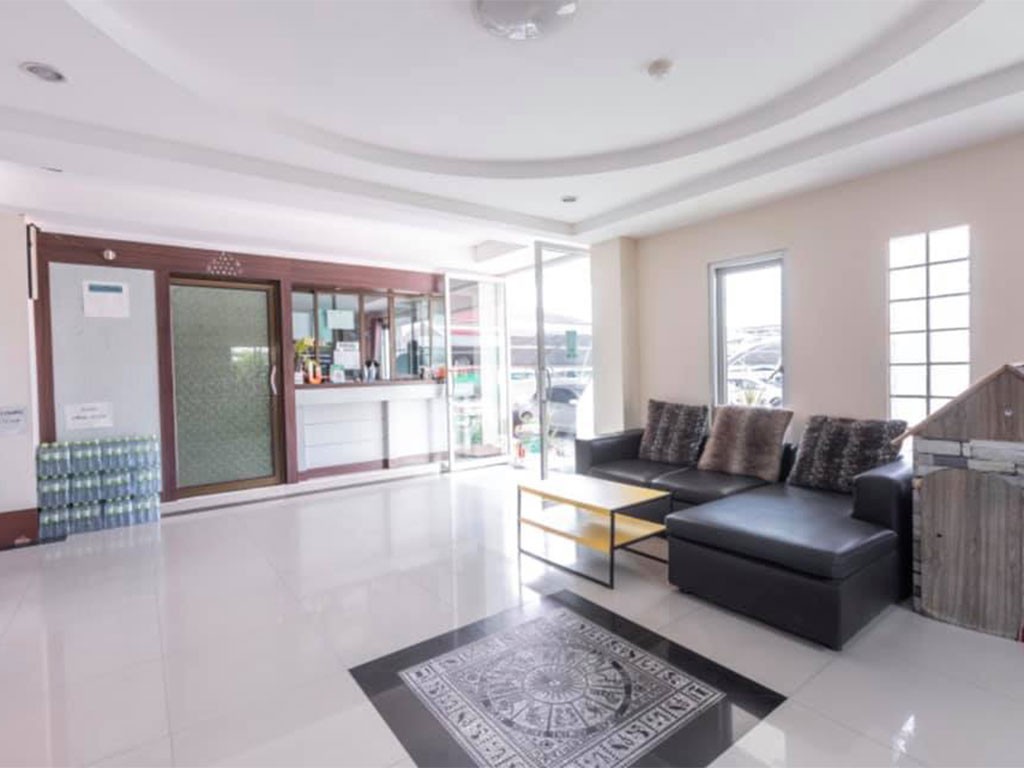 สาวิตรี เพลส อุบล