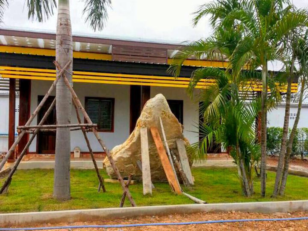 เปียโล รีสอร์ท นากลาง