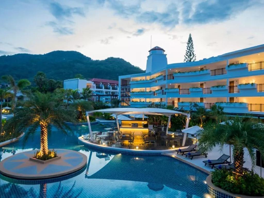 Holiday Inn Resort Phuket Karon Beach