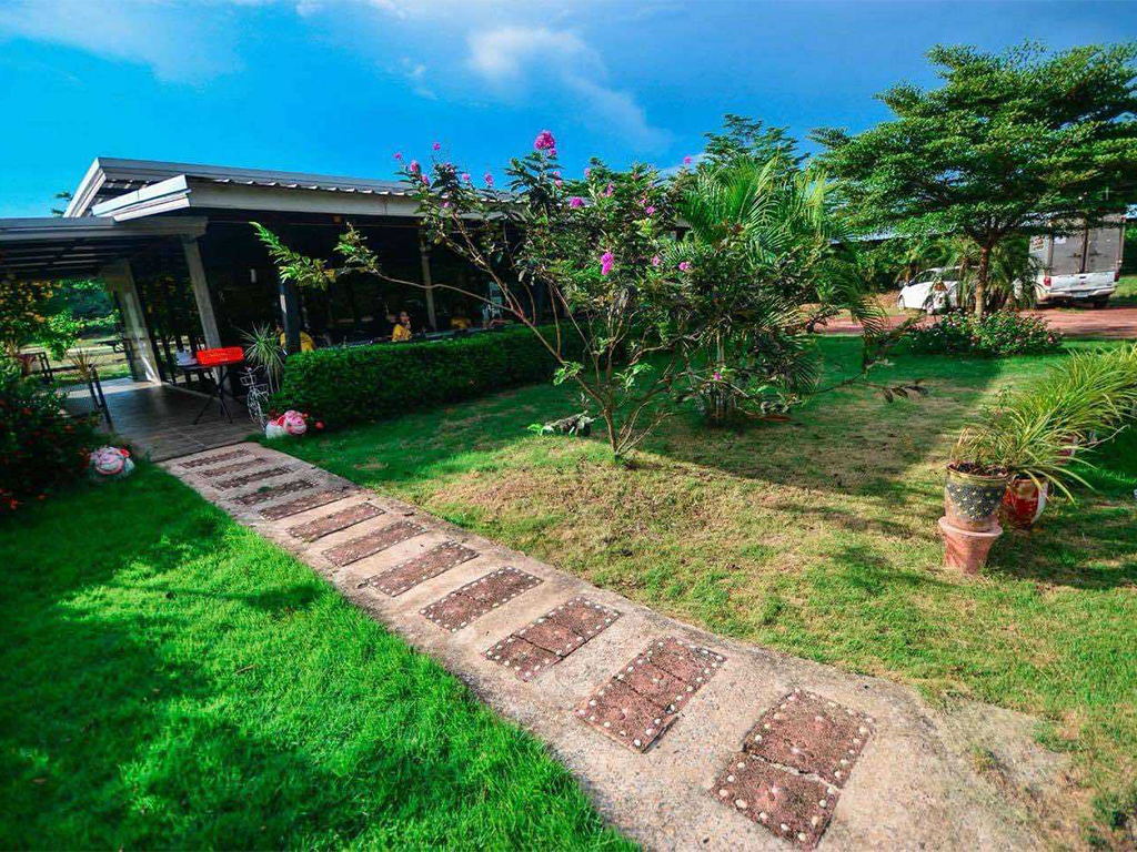 ทุ่งไม้เค็ดฟาร์ม แอนด์ รีสอร์ท