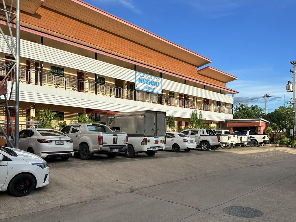 Hotels Nearby Pantip Residence