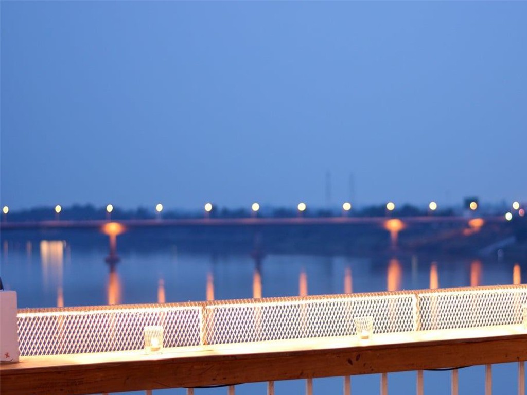 สามออร์ ริเวอร์ไซด์