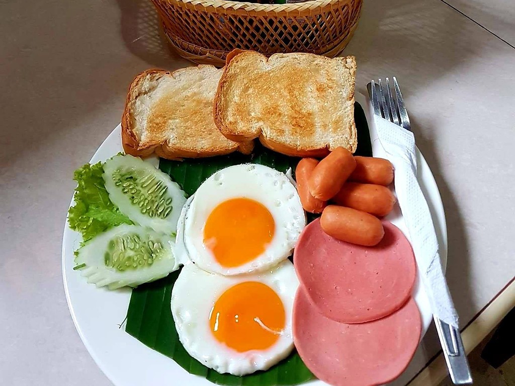 บ้านต้นไผ่ เกาะล้าน