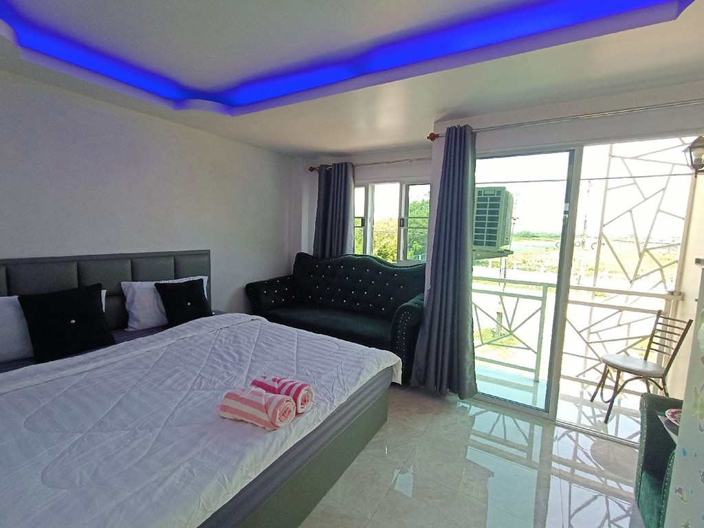 ซูกาโน่ อพาร์ทเม้นท์วีไอพี ลาดหลุมแก้ว